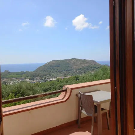Casa De Rosa B&B 4*