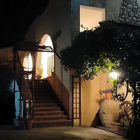 فندق مبيت وإفطار Casa De Rosa 4*
